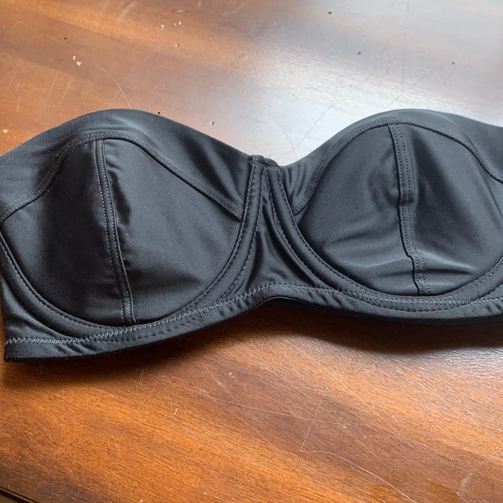 NWT Jessica‎ Simpson Black U-Wire Strappy Swim Top